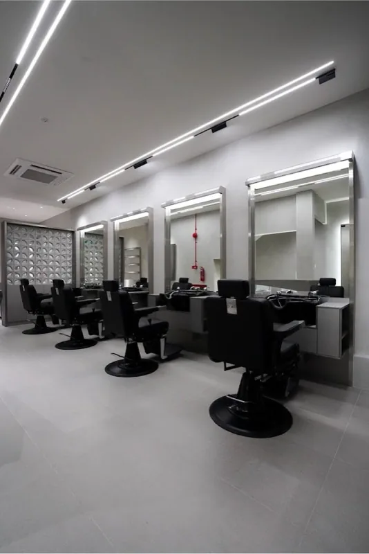 Good Luck Barbers, Amoy Street