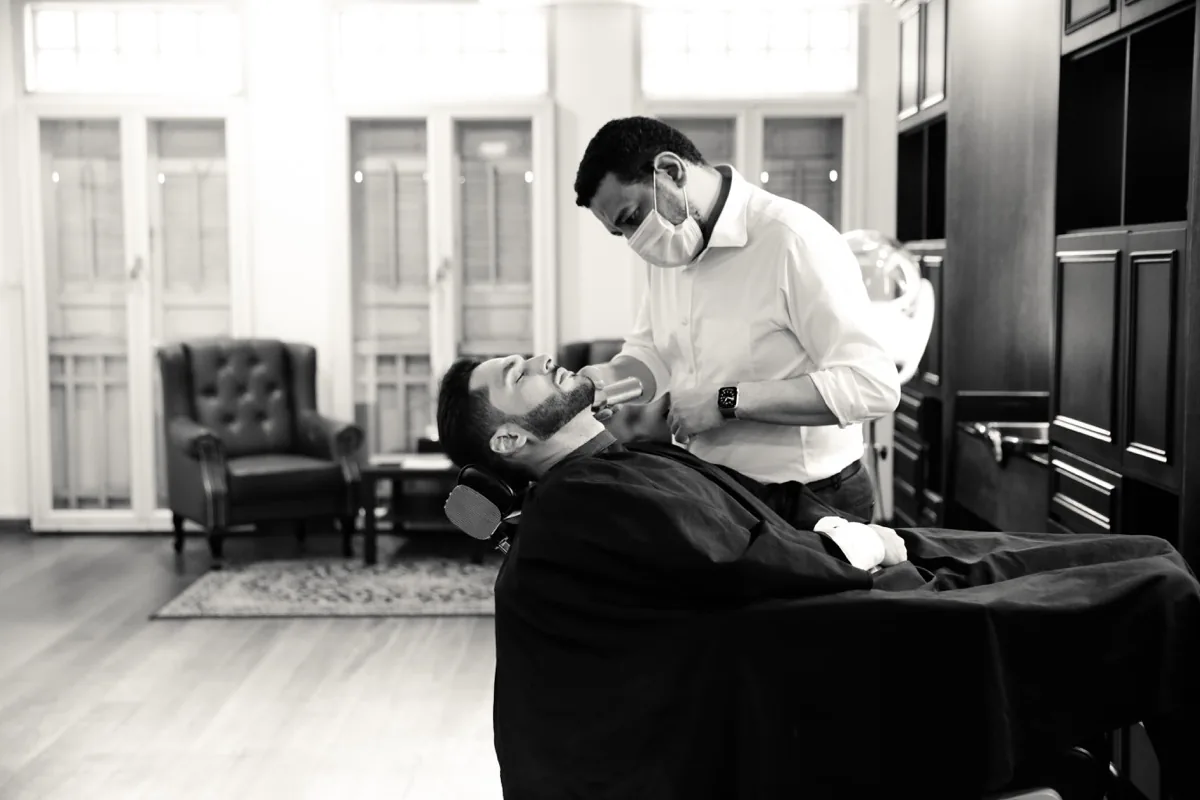 The British Barbers, Chinatown
